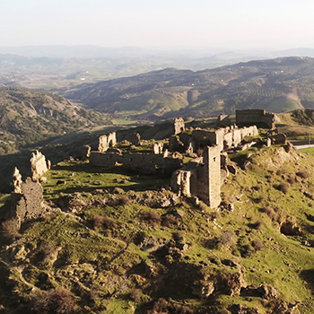 Castello_uggiano_drone