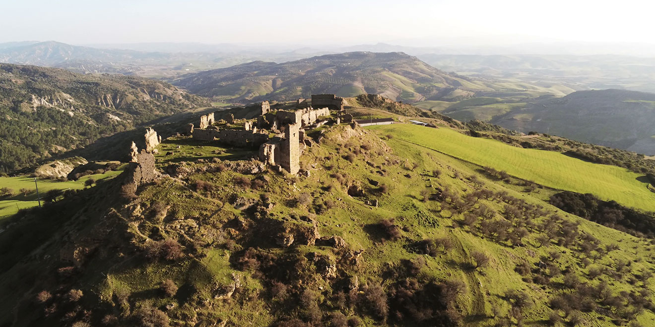 rovine castello uggiano 1